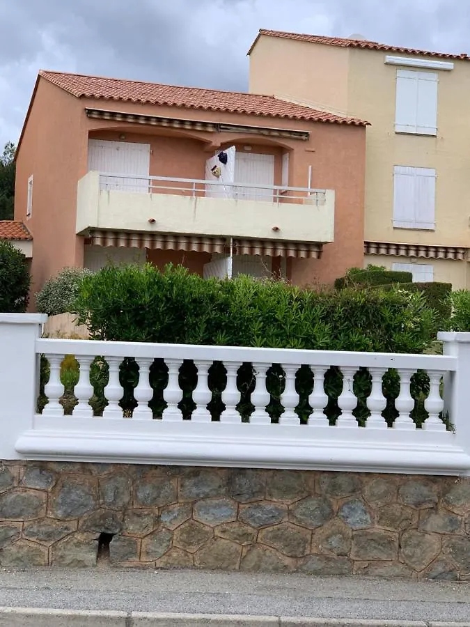 Appartement Vue Mer Domaine Arbore Saint-Raphael  0*, Saint-Raphael (Var)